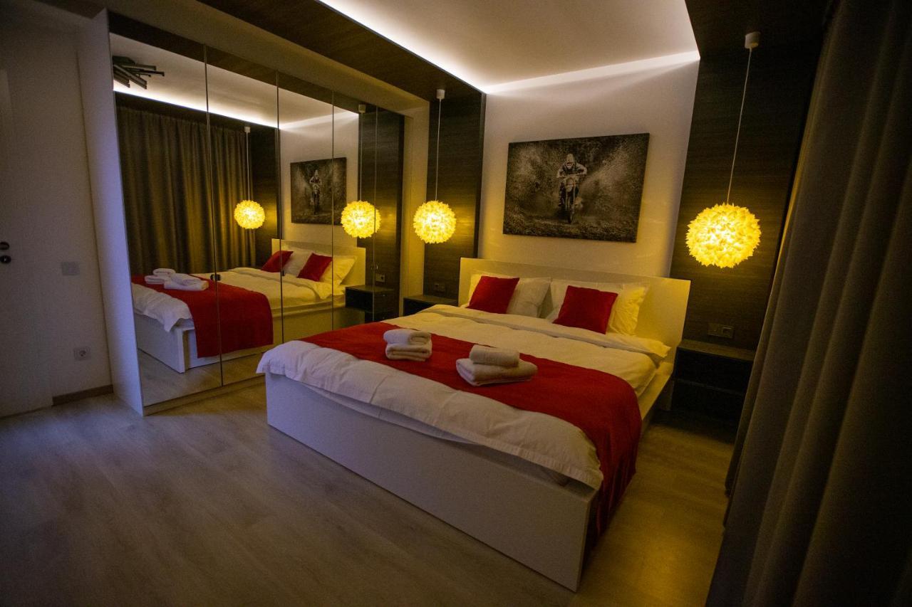 Hrodberht Ski Apartment Буштені Екстер'єр фото